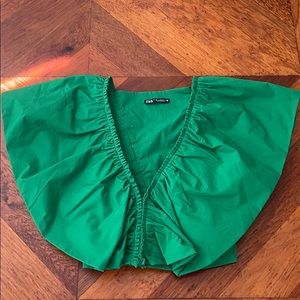 Never worn green puff sleeve Zara crop top